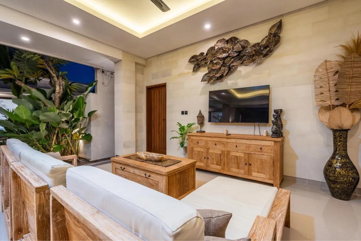 WhatsApp Image 2025-12-15 at 00.03.53 (2)