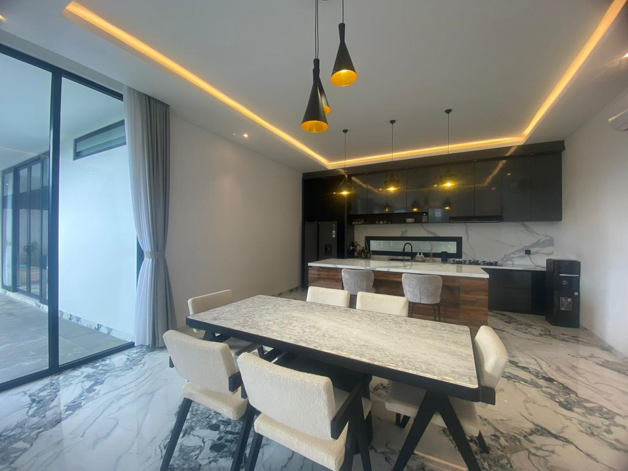 WhatsApp Image 2025-12-21 at 16.04.18