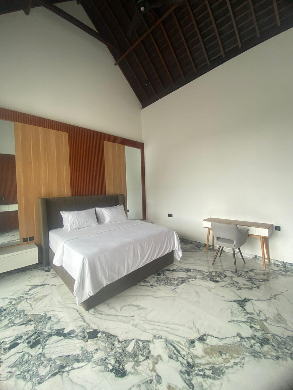 WhatsApp Image 2025-12-21 at 16.04.34