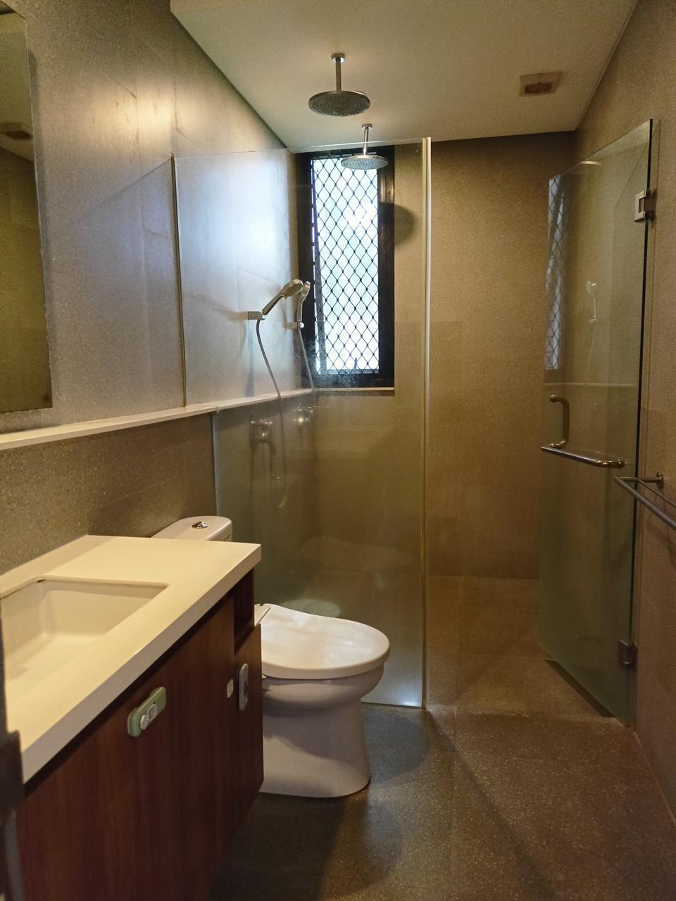 WhatsApp Image 2025-12-21 at 20.54.45 (1)